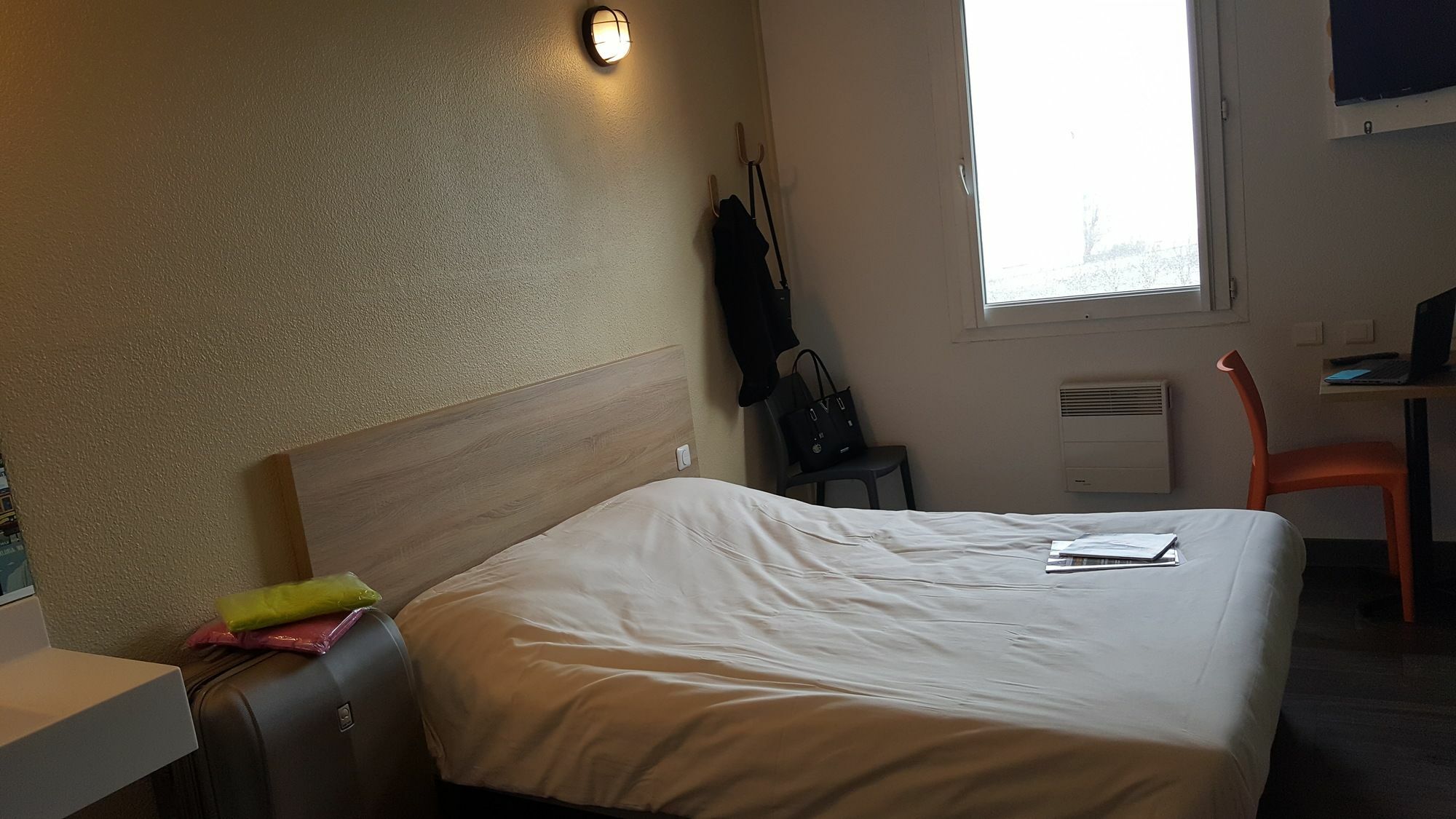 Hotelf1 Paris Porte De Chatillon Екстериор снимка